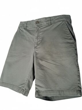 GAP Women’s Size 14 Short Olive Green Bermuda Chino Shorts